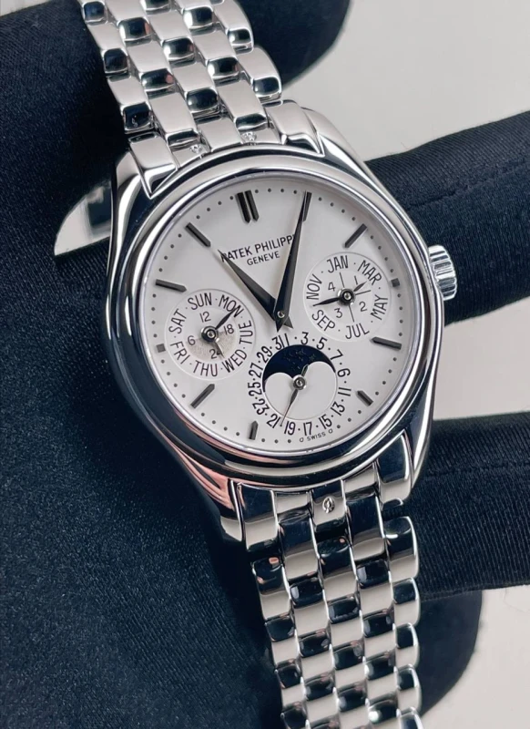 Patek Philippe Perpetual Calendar 18kt White Gold Men's  5136-1G 3