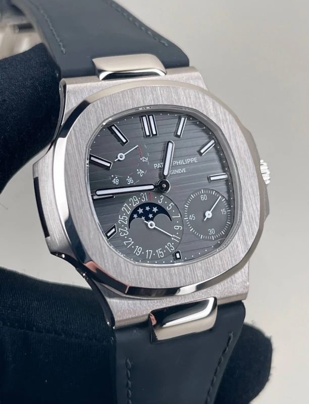 Patek Philippe 5712 5712G-001 3