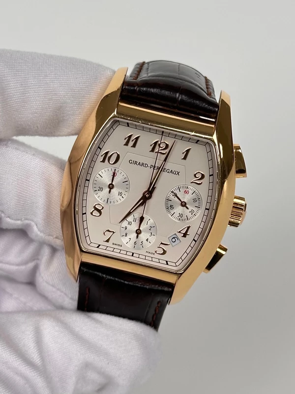 Girard Perregaux Chronograph  27650-52-122-BAEA 4