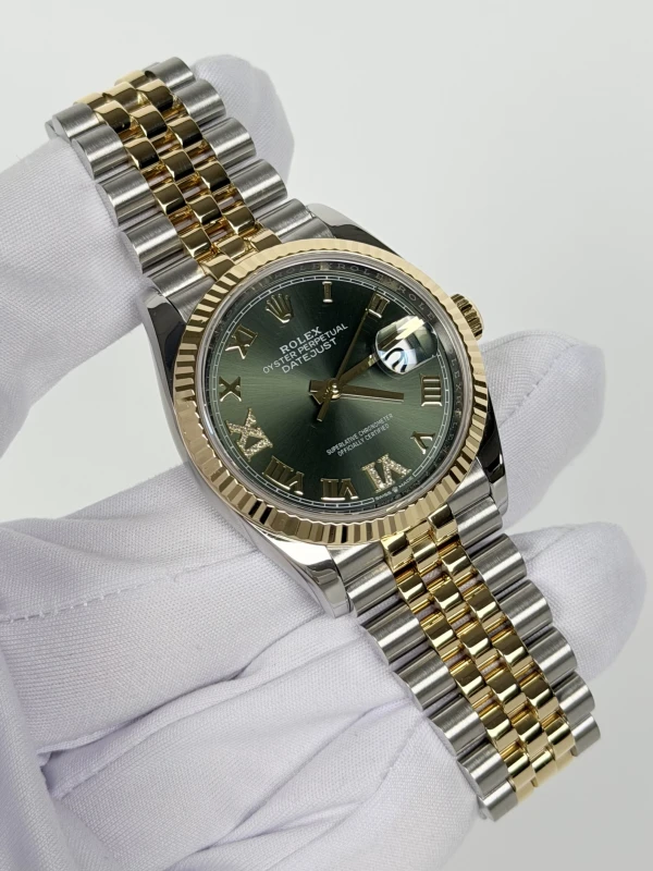 Rolex 36 mm, Oystersteel and yellow gold 126233-0025 2