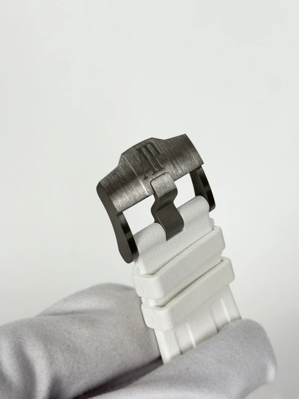 Audemars Piguet 15707CB.OO.A010CA.01 6