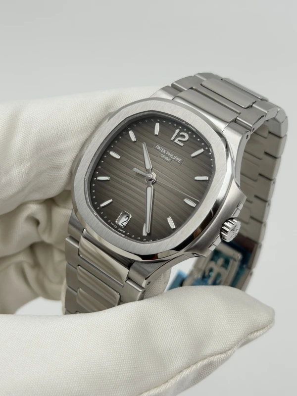 Patek Philippe Lady 7118 7118/1A-011 3