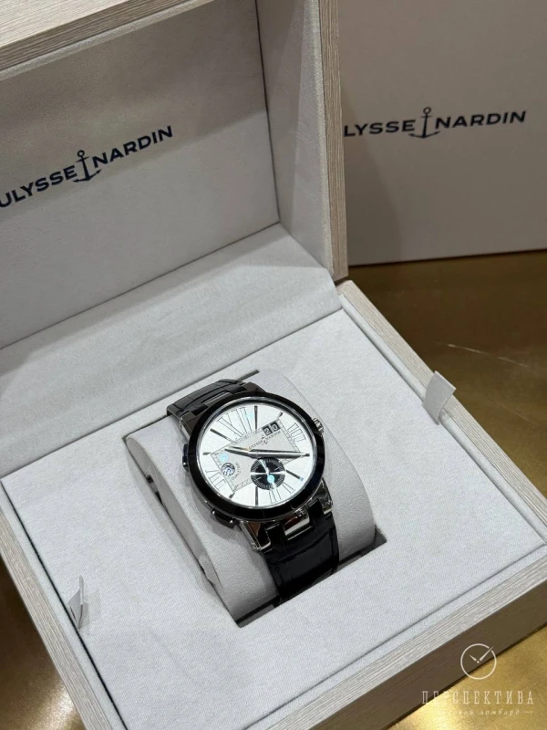 Ulysse Nardin Executive Dual Time Executive Dual Time 43mm 243-00/421 4