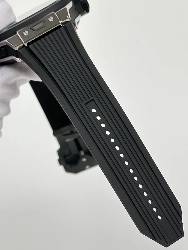 Hublot E Gen3 Black Magic 450.NX.1100.RX 7