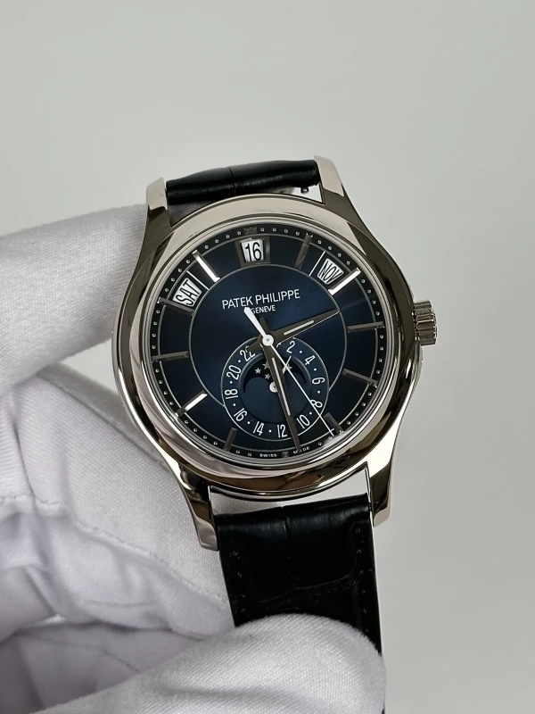 Patek Philippe ANNUAL CALENDAR 5205 5205G-013 3