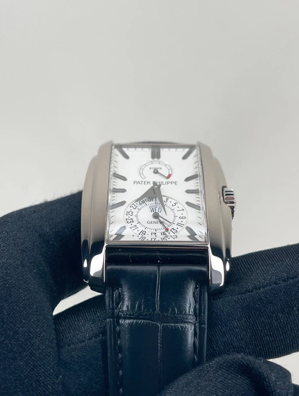 Patek Philippe 5200 5200G-010 4