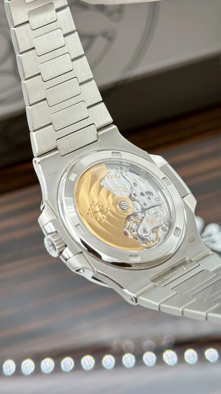 Patek Philippe 5711/1P 40th Anniversary 7