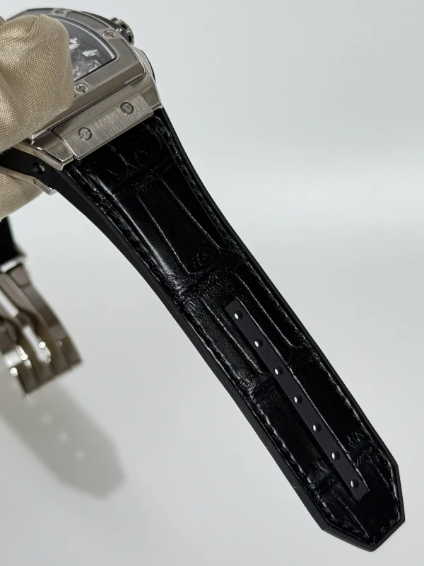 Hublot Titanium 642.NX.0170.RX 5