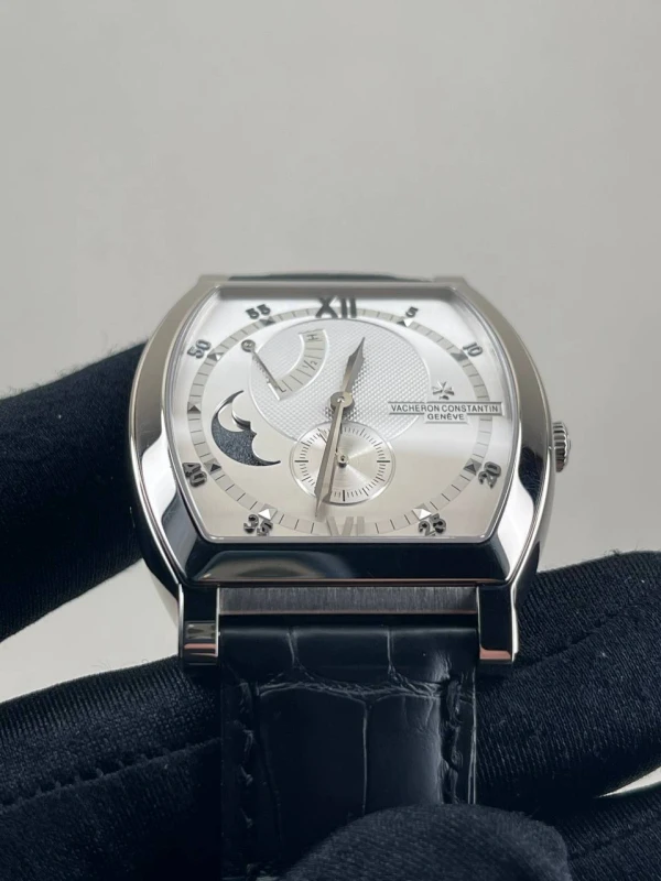 Vacheron Constantin Tonneau Moon Phase Power-Reserve 83080/000G-9408 4