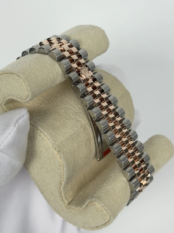Rolex 31mm Steel and Everose Gold 278271-0024 4