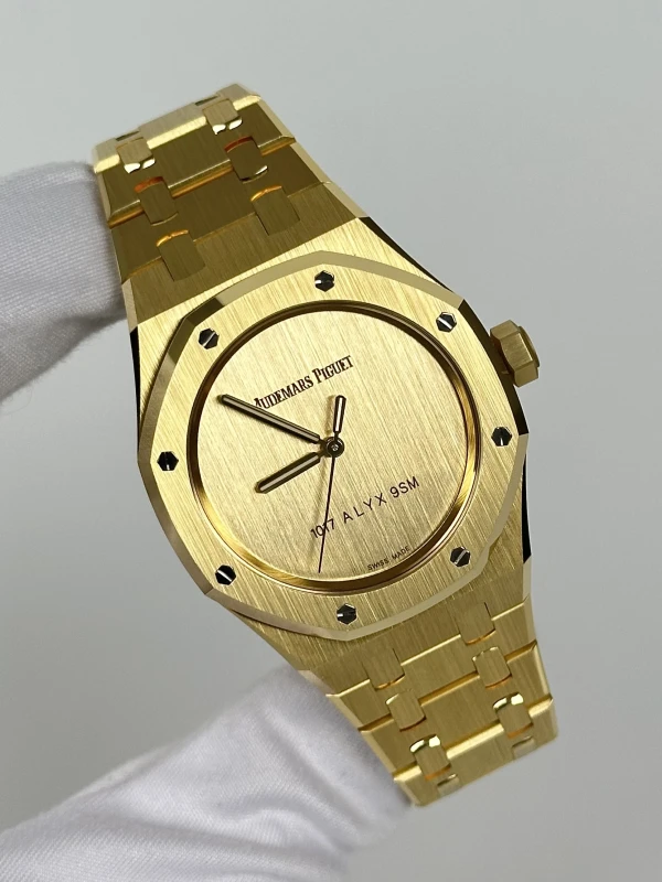 Audemars Piguet Selfwinding 37 mm Special edition  15550BA.OO.1356BA.02 2