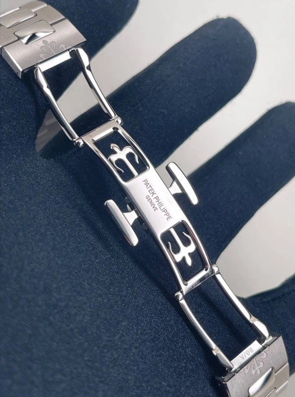 Patek Philippe 5740 5740/1G-001 6