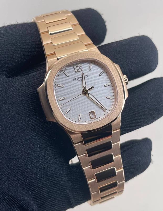 Patek Philippe Lady 7118 7118/1R-001 3