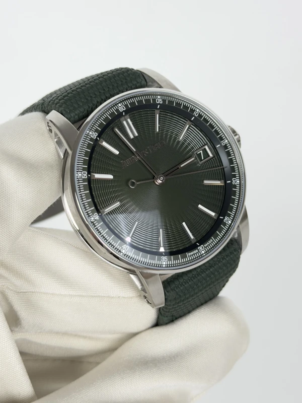 Audemars Piguet Selfwinding 15210ST.OO.A056KB.01 3