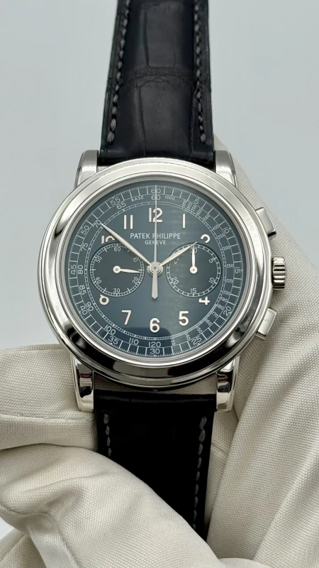 Patek Philippe 5070 5070P-001 4