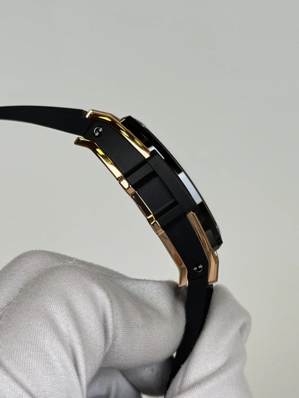 Hublot KING GOLD CERAMIC 642.OM.0180.RX 5