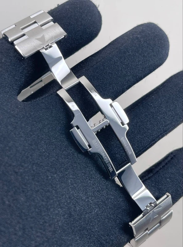 Vacheron Constantin Dual Time 7900V/110A-B334 7