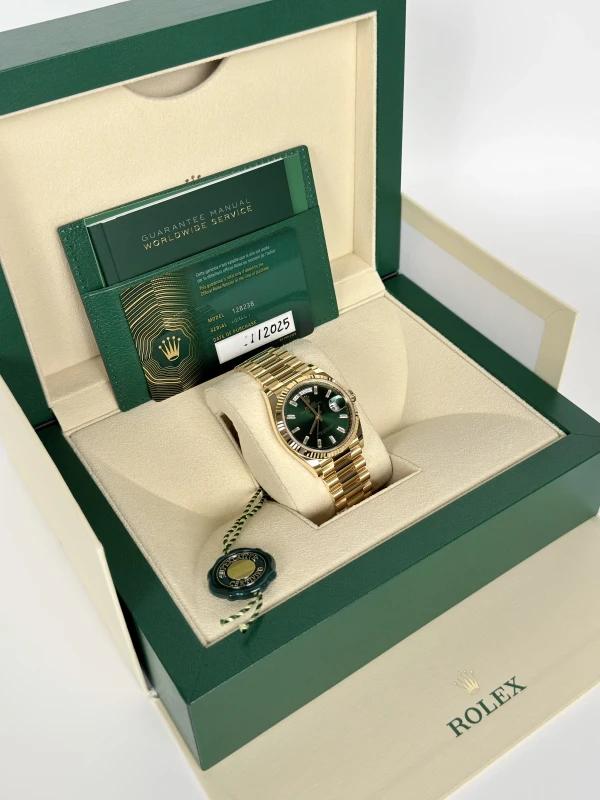 Rolex 36mm Yellow Gold 128238 7