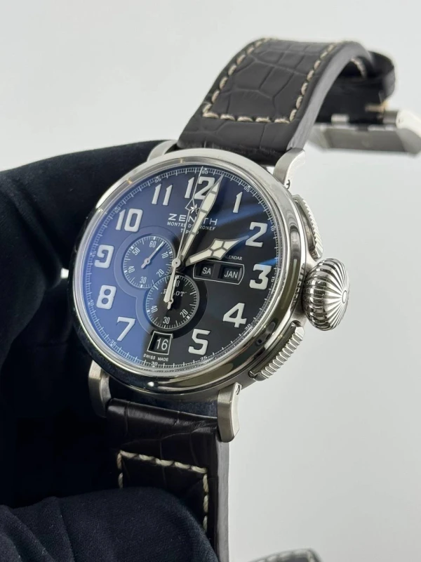 Zenith Montre d’Aeronef Type 20 Annual Calendar 03.2430.4054/21.c721 9
