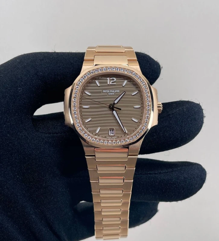 Patek Philippe Lady 7118/1200R-010 5