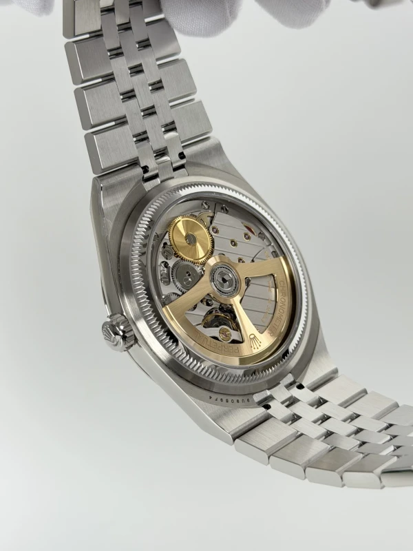 Rolex Land-Dweller 40 127334-0001 6