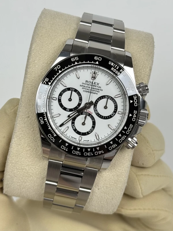 Rolex Cosmograph Daytona 40mm Steel 126500ln-0001 4