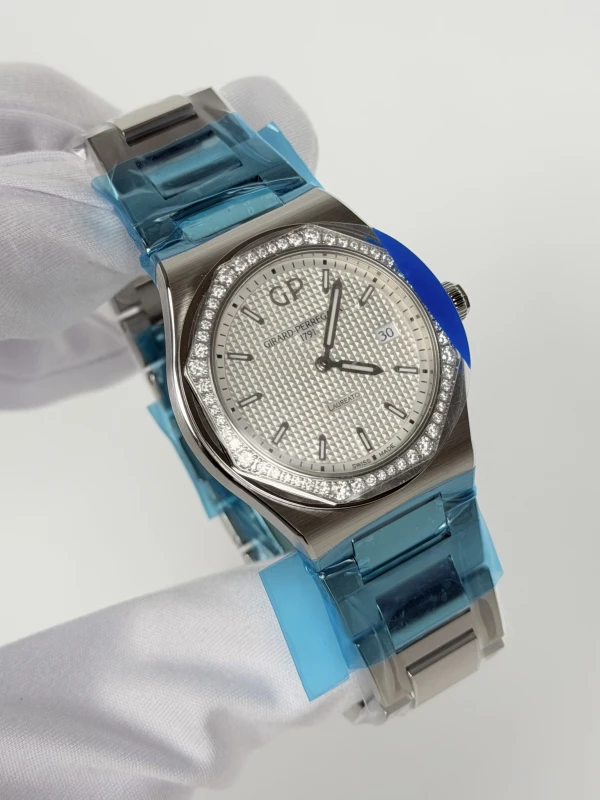 Girard Perregaux 34 mm 80189D11A131-11A 2