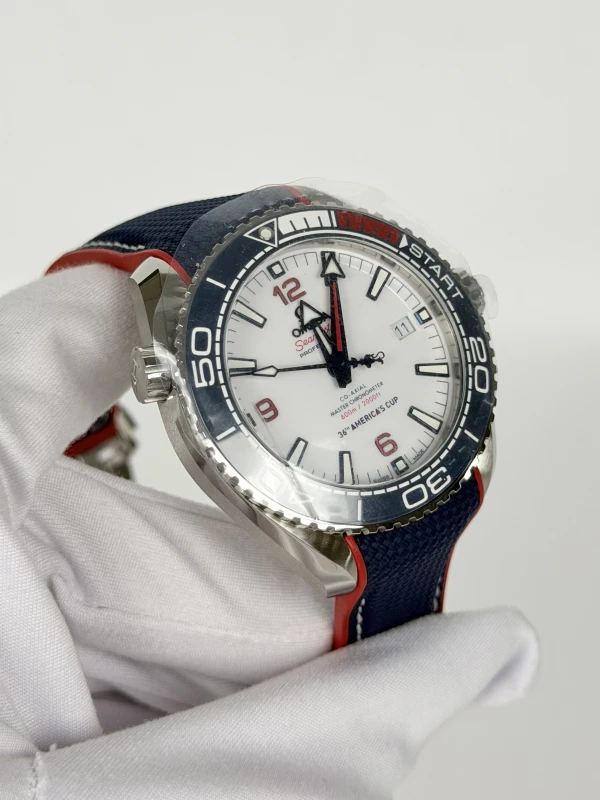 Omega 215.32.43.21.04.001 3