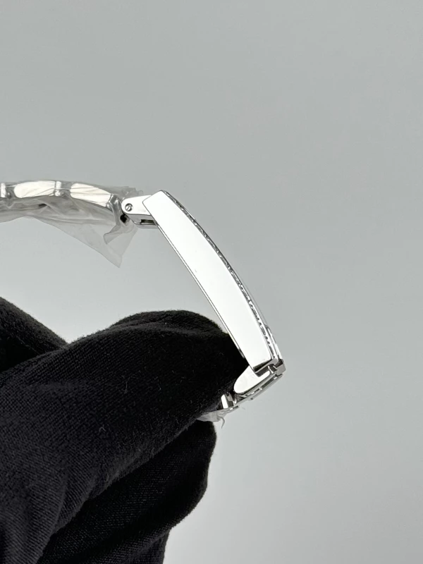 Harry Winston Classic Diamond Drops AVEQHM21WW281 4