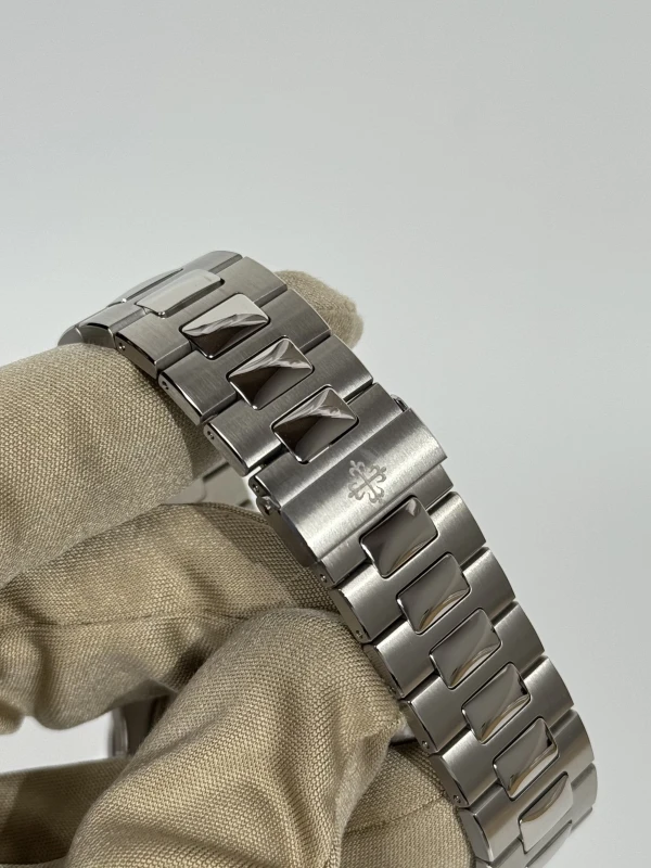 Patek Philippe 5711/1 5711/1A-014 5