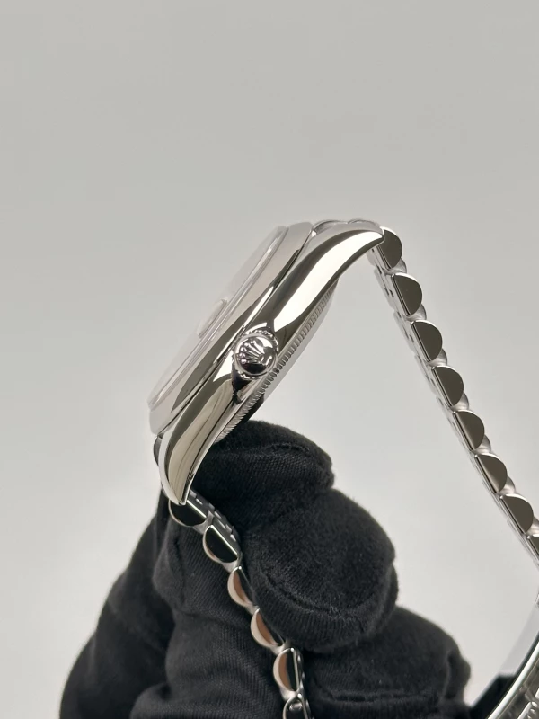 Rolex 36 mm Steel 116200 blrj 4