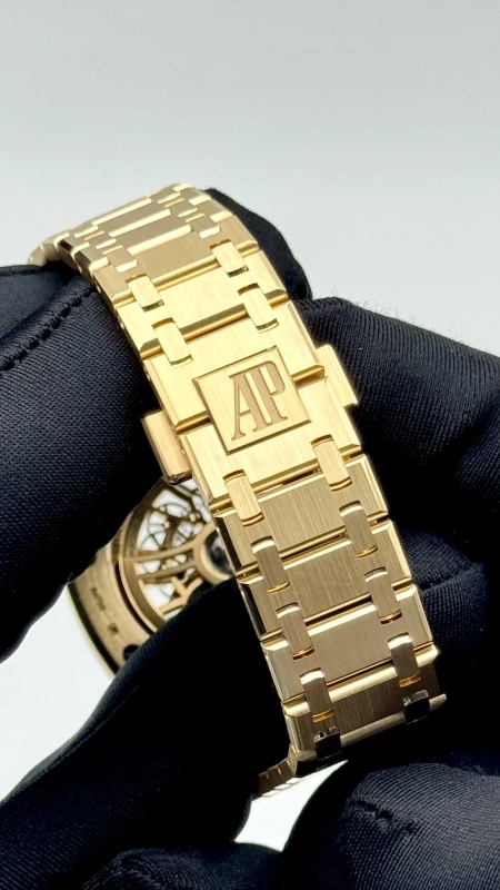 Audemars Piguet 16204BA.OO.1240BA.01 7