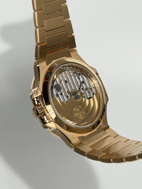 Patek Philippe Lady 7118 7118/1R-010 6