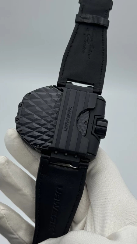 Urwerk T8 Titanium Black UR-T8 Titanium Black 8