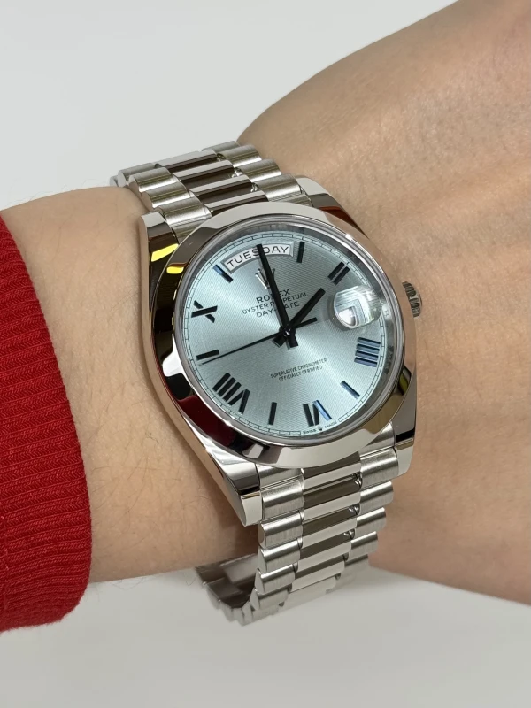 Rolex 40 mm, platinum 228206-0001 5