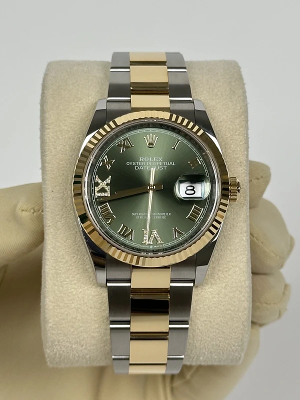 Rolex 36 mm, Oystersteel and yellow gold 126233-0026 2
