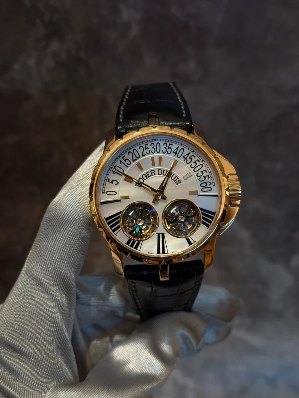 Roger Dubuis DOUBLE TOURBILLON EX45 01 5 N1.67A 2