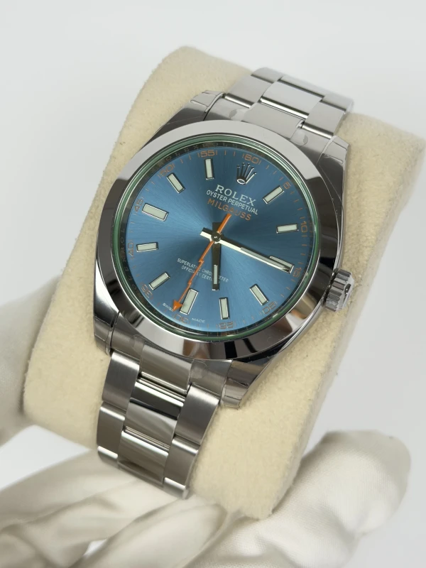 Rolex 40mm Steel  116400gv-0002 3