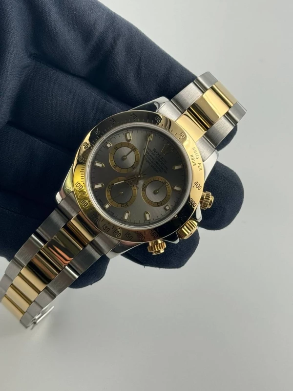 Rolex Cosmograph 40mm Steel and Yellow Gold 116523 7
