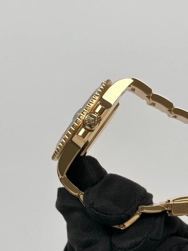 Rolex DATE 40 MM, YELLOW GOLD 116618ln-0001 4
