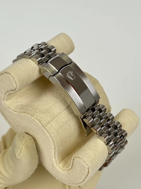 Rolex Datejust 36 mm Steel 126200-0023 4