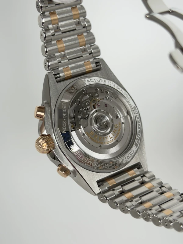 Breitling B01 42 UB0134101C1U1 4