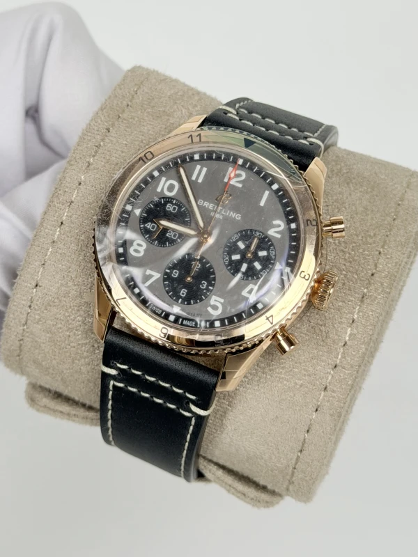 Breitling CLASSIC AVI CHRONOGRAPH 42 P-51 MUSTANG R233801A1B1X1 3