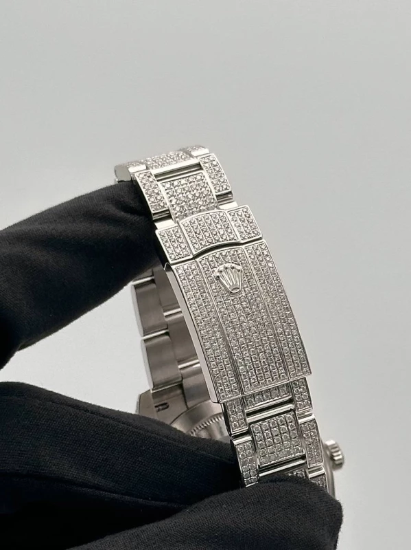 Rolex 41mm 126300 7