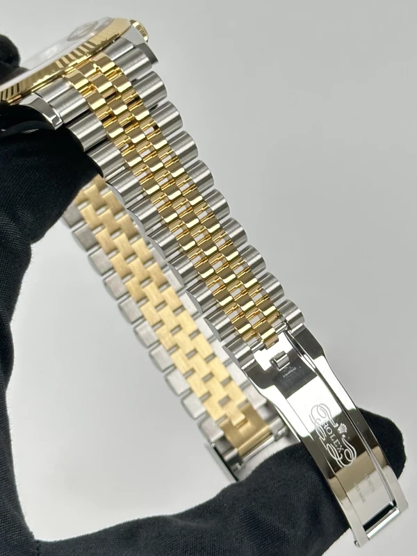 Rolex 36 MM, OYSTERSTEEL AND YELLOW GOLD 126233-0017 6