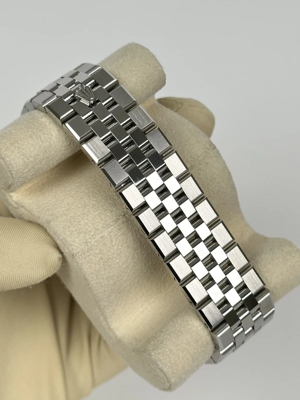 Rolex Land-Dweller 40 127334-0001 5