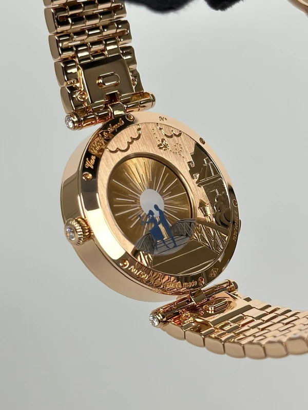 Van Cleef &amp; Arpels Lady Arpels Pont des Amoureux Jour VCARO8VX00 9