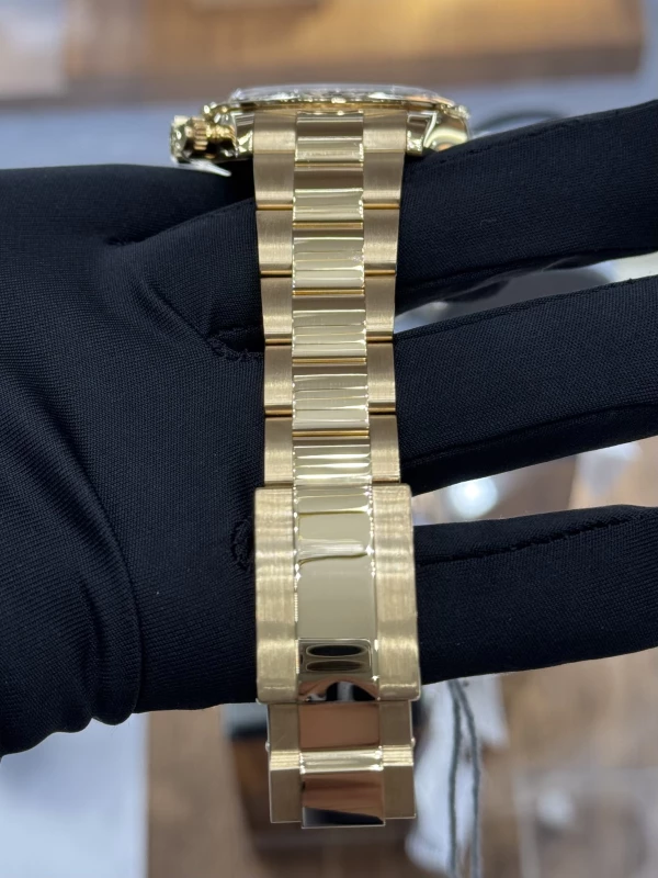Rolex Cosmograph 40mm Yellow Gold 116508-0011 6