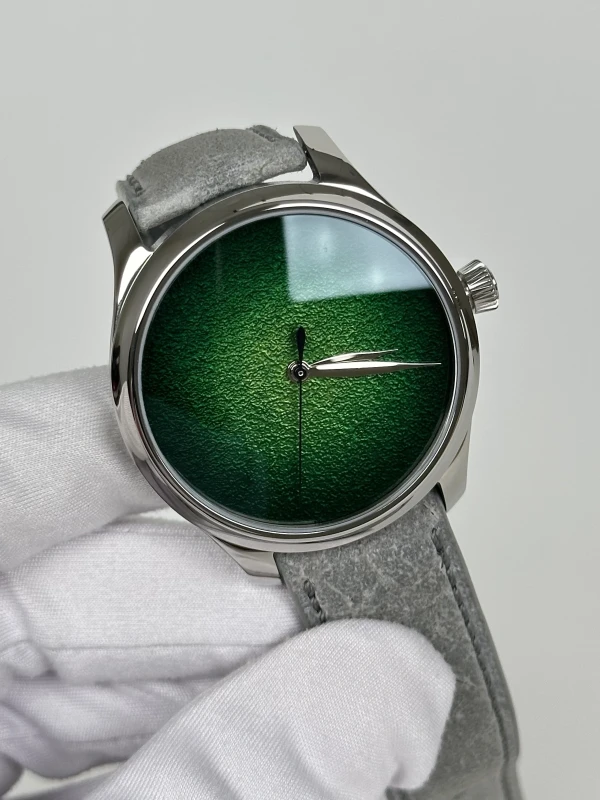H. Moser & Cie CENTRE SECONDS CONCEPT LIME GREEN 1200-1233 3