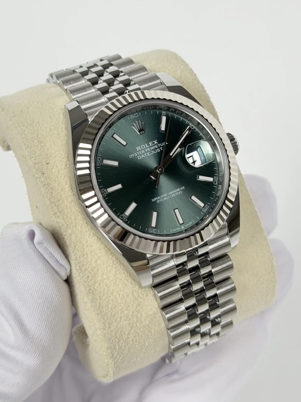 Rolex 41 mm, Oystersteel and white gold 126334-0028 2